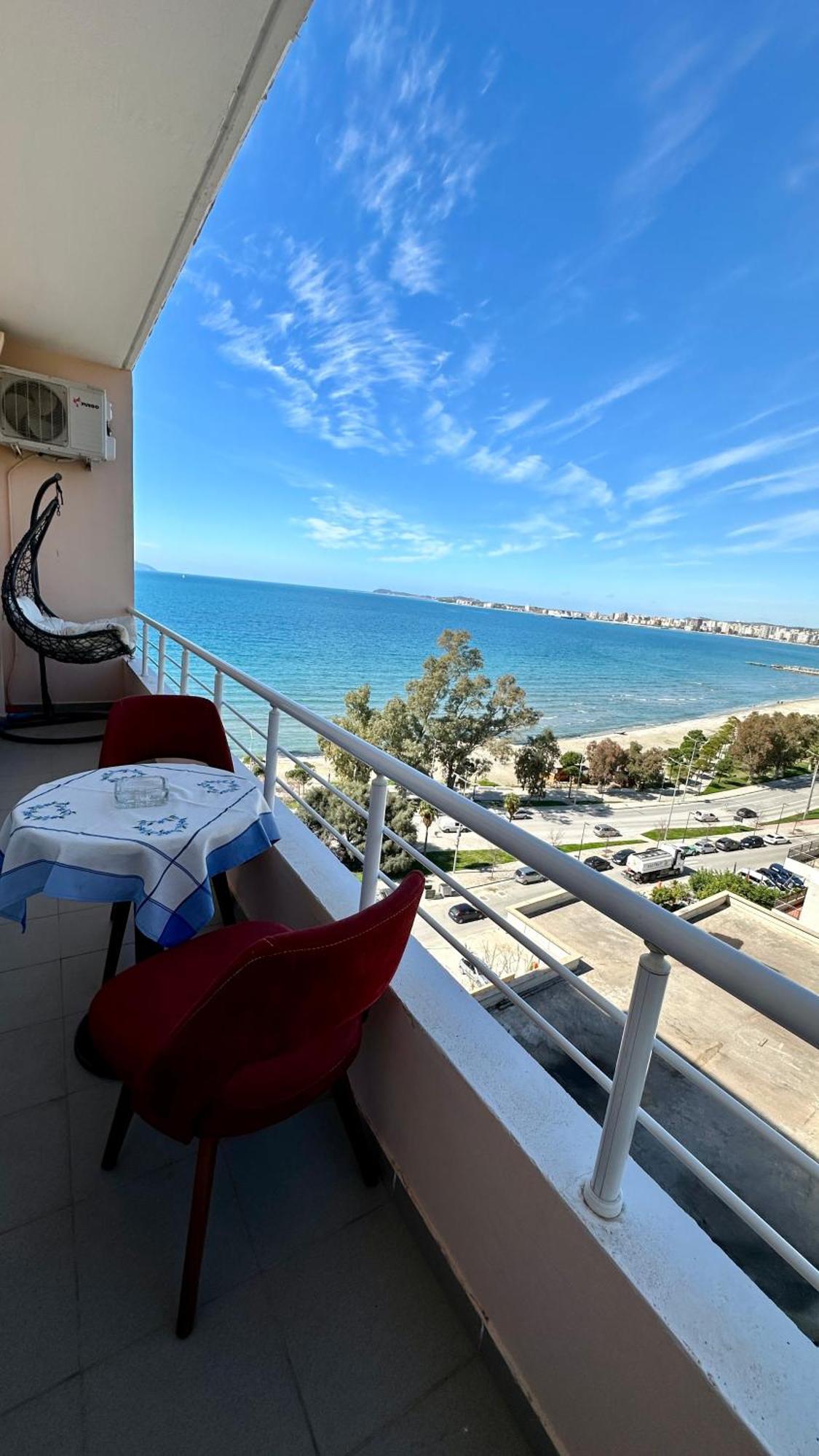 Beach Front Apartment Vlore Exterior photo