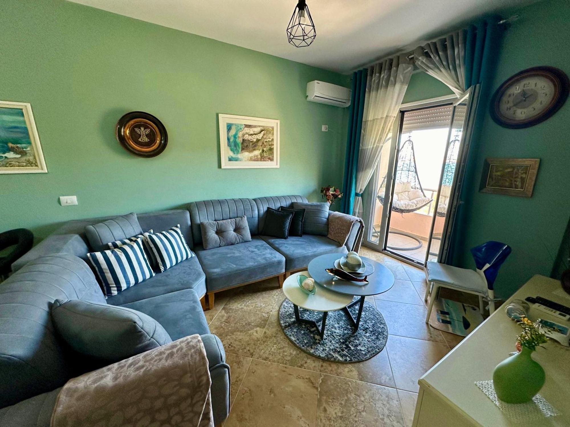 Beach Front Apartment Vlore Exterior photo