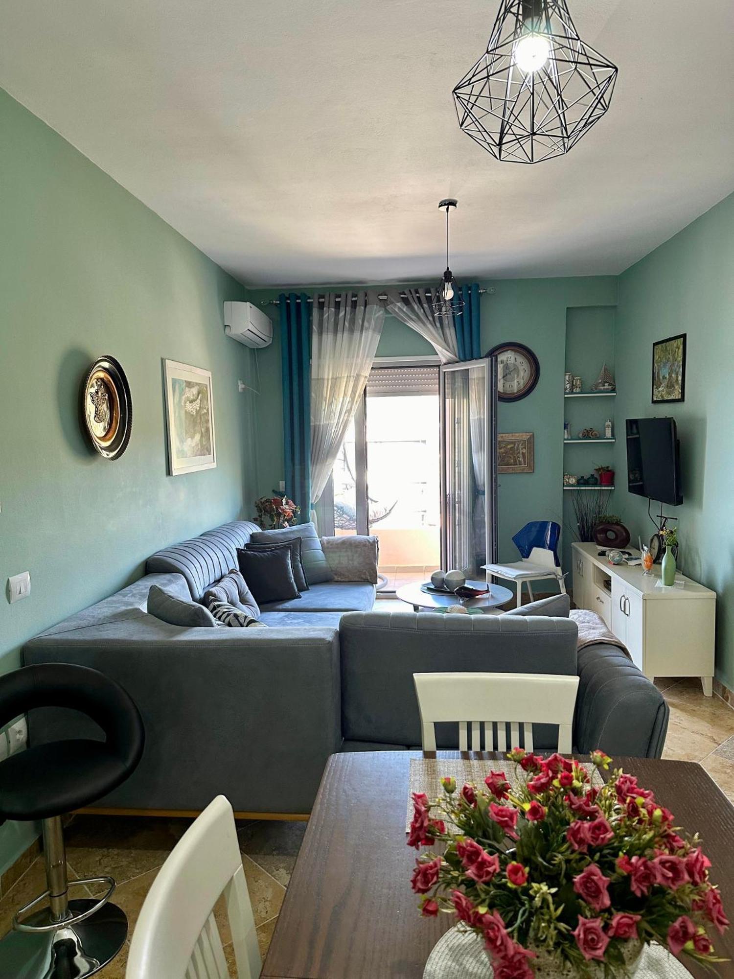 Beach Front Apartment Vlore Exterior photo