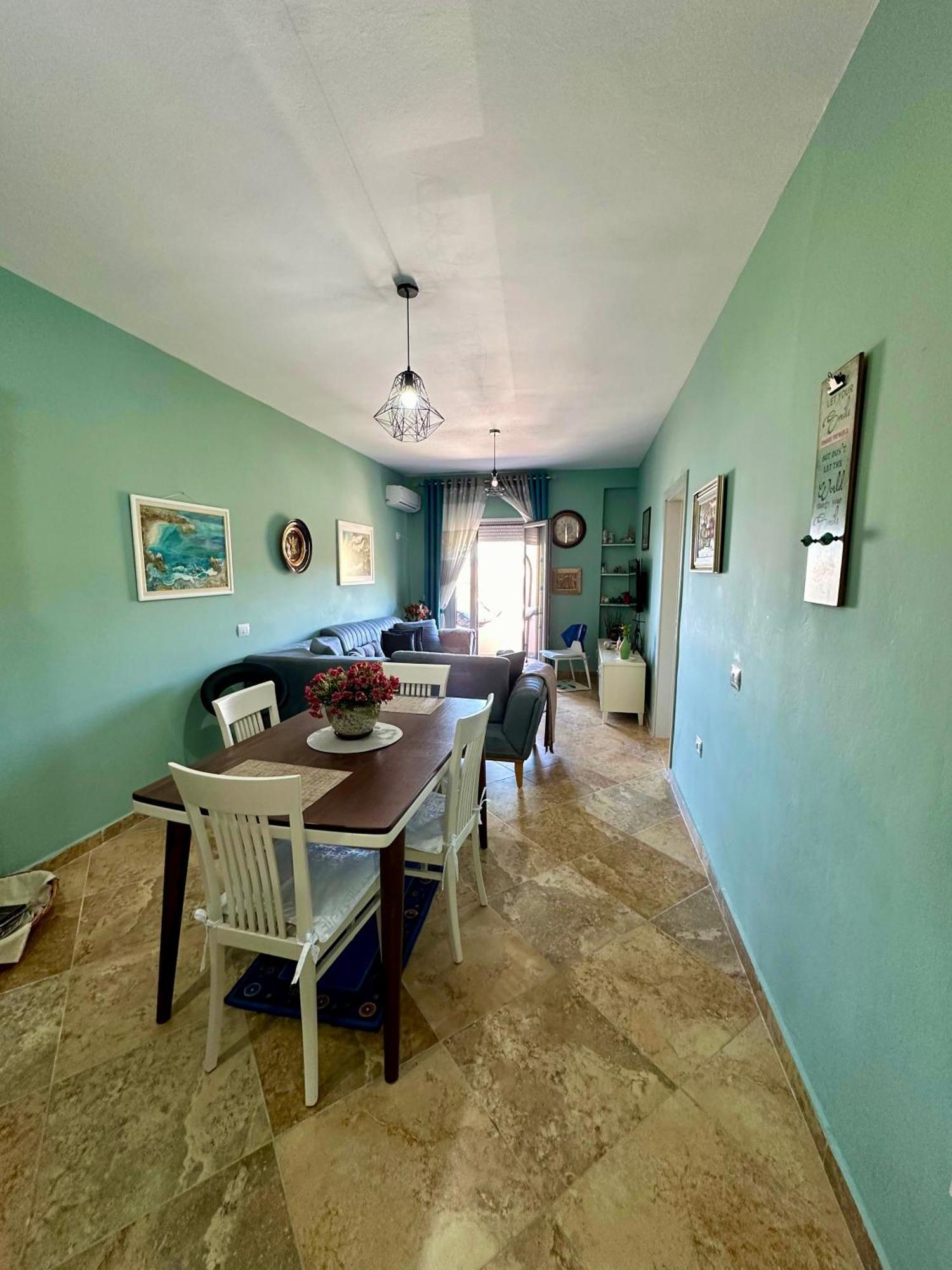 Beach Front Apartment Vlore Exterior photo